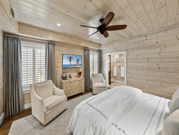 Luxury Boca Grande Vacation Rental with Pool & Hot Tub - Premium Location & Amenities