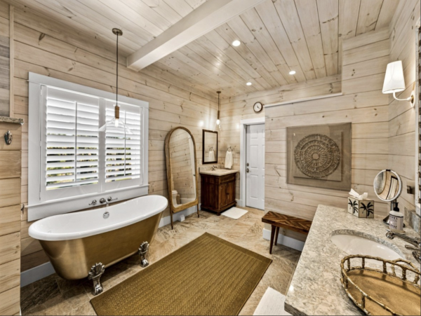 Luxury Boca Grande Vacation Rental with Pool & Hot Tub - Premium Location & Amenities