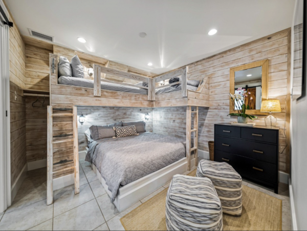 Luxury Boca Grande Vacation Rental with Pool & Hot Tub - Premium Location & Amenities