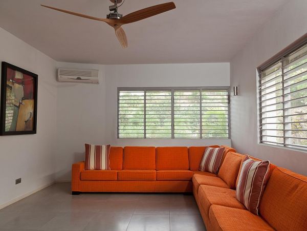 Exquisite Villa with 6 Bedrooms and infinity pool in Antigua