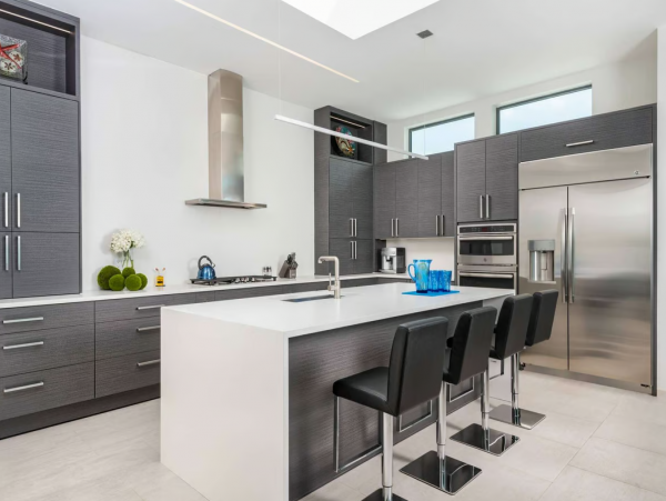 Luxury Villa Over 10,000 sq ft of Luxury Living Space