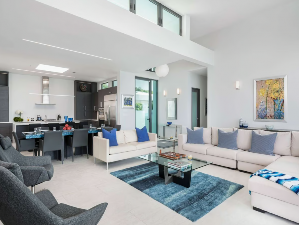 Luxury Villa Over 10,000 sq ft of Luxury Living Space