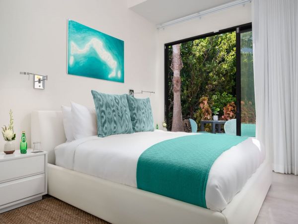 On Beach Turks and Caicos Vacation Home Four Bedroom