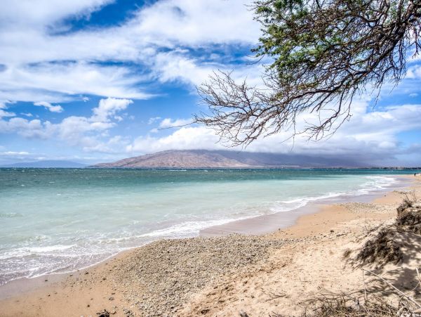 Stunning Maui Condo with Partial Ocean Views