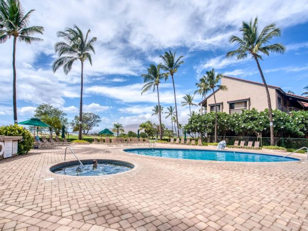 Stunning Maui Condo with Partial Ocean Views