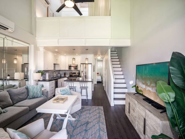 Stunning Maui Condo with Partial Ocean Views