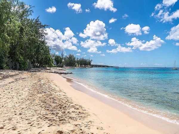 Barbados Walk to Beach 5 Bedroom Vacation Villa