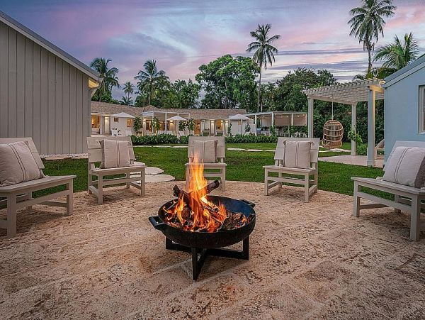Barbados Walk to Beach 5 Bedroom Vacation Villa