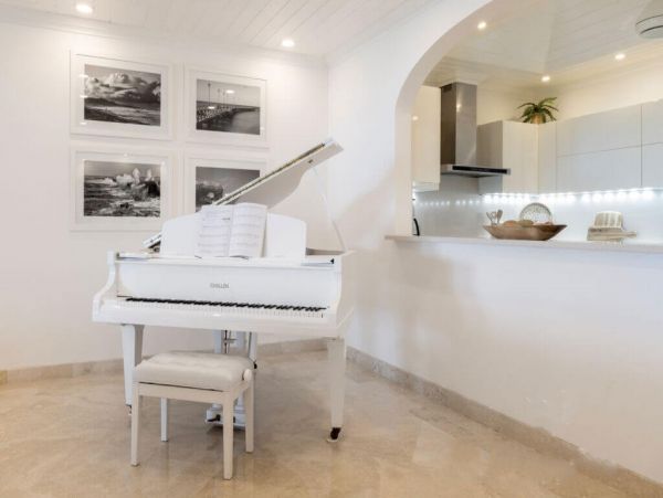 Steps to Beach Vacation Condo Three Bedroom