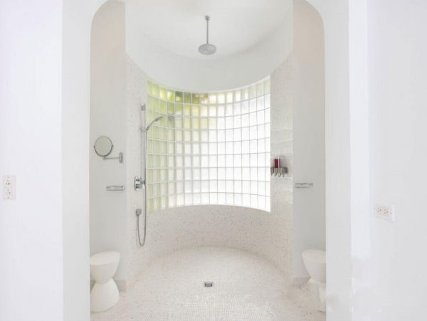 Steps to Beach Vacation Condo Three Bedroom