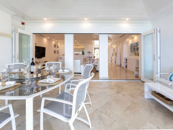 Steps to Beach Vacation Condo Three Bedroom