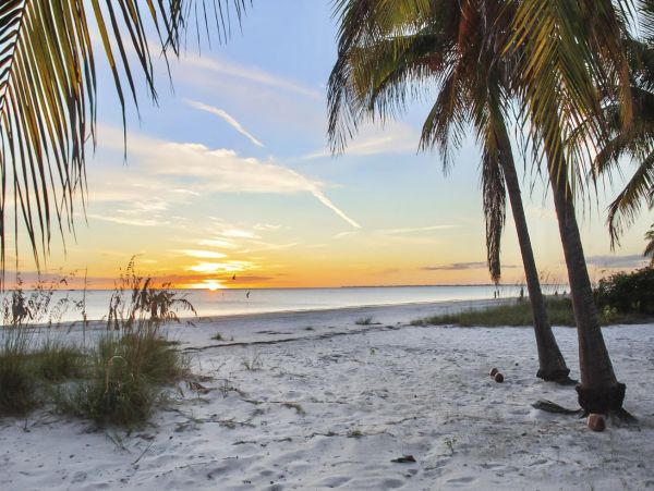 Three Bedroom Canal Front Home in Fort Myers