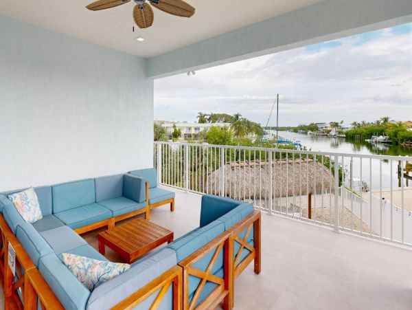 Coastal Chic Retreat in Marathon, Fl - Luxury Waterfront Getaway