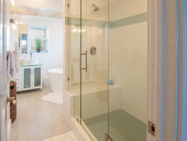 Breathtaking Waterfront Escape with Pool, Tiki Bar & Boat Ramp at Coco Plum
