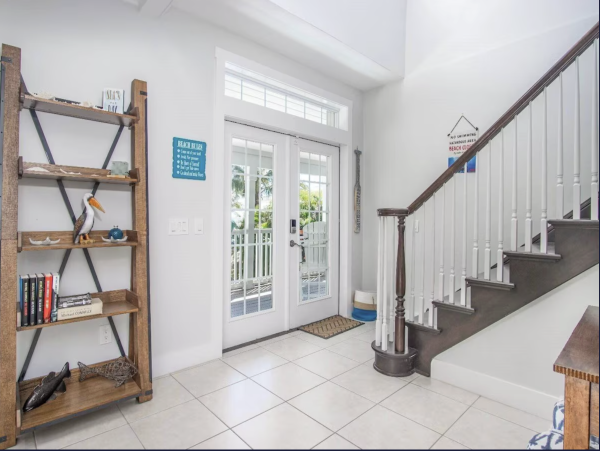 Florida Keys Oceanfront Vacation Rental Grassy Key Beachfront Home with Pool & Private Beach