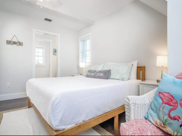 Florida Keys Oceanfront Vacation Rental Grassy Key Beachfront Home with Pool & Private Beach