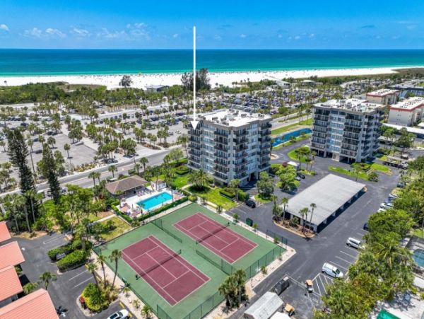 A Truly Great Condo Views Beach & Gulf