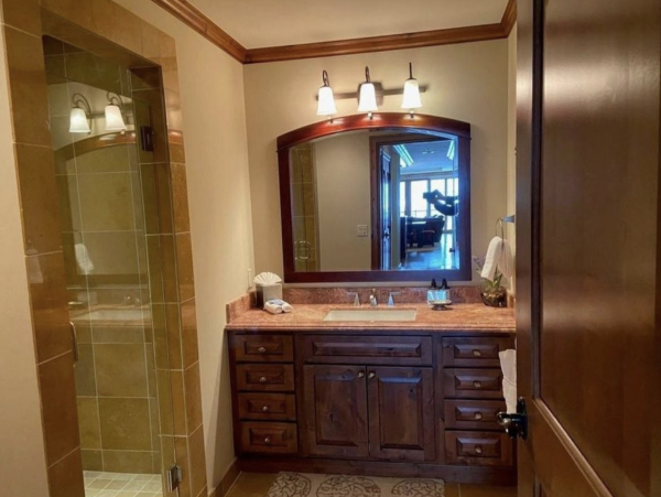 Prestigious Luxury Four Bedroom Vail Luxury Condo