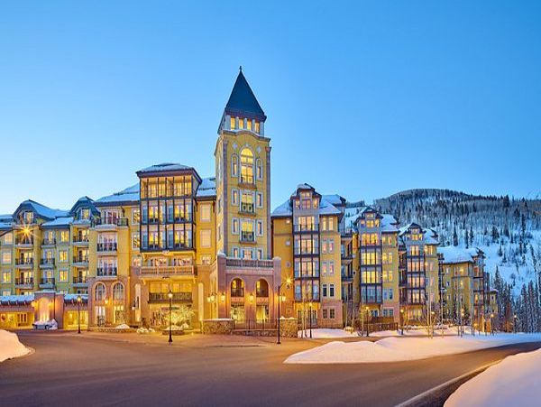 Prestigious Luxury Four Bedroom Vail Luxury Condo