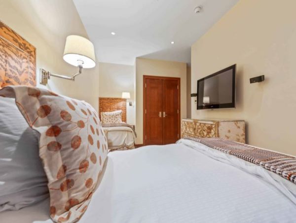 Luxury Vacation Vail Getaway with 4 Bedrooms