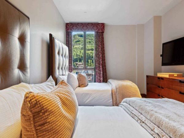 Luxury Vacation Vail Getaway with 4 Bedrooms