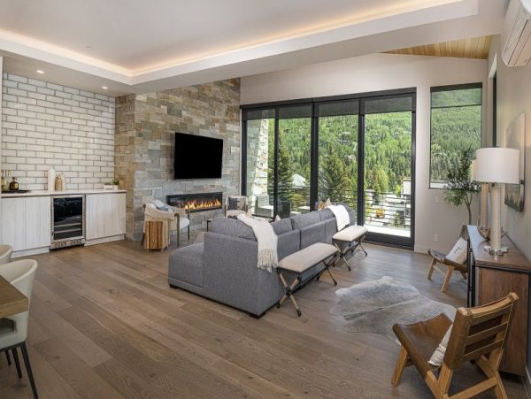 Luxury West Vail Homes perched above West Vail Center on shuttle