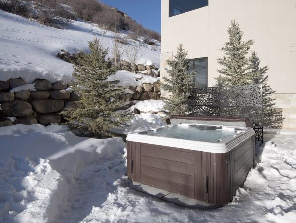Luxury West Vail Homes perched above West Vail Center on shuttle