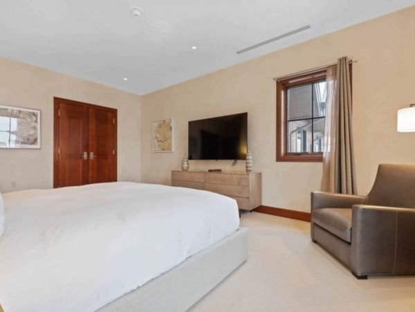 Vail Luxury Condo with 4 Bedroom