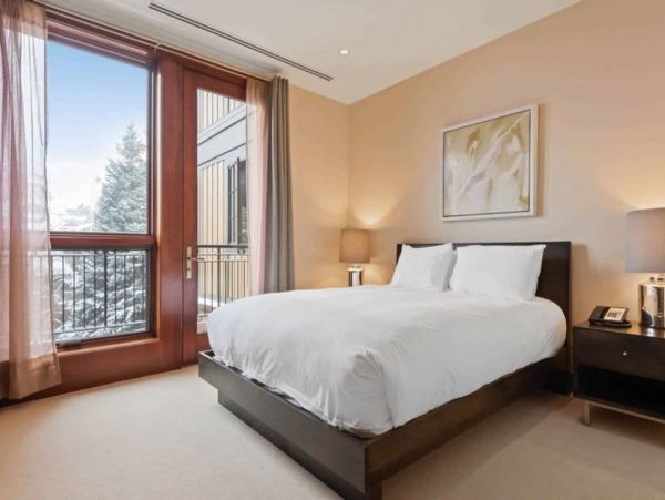 Vail Luxury Condo with 4 Bedroom