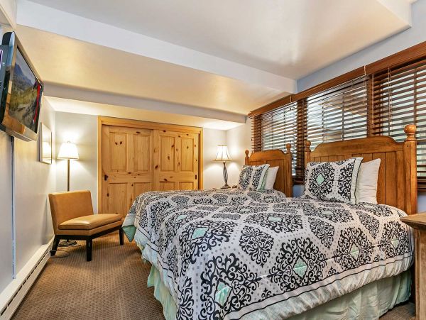 Luxury Vail Vacation Rental with Mountain Views & Amenities