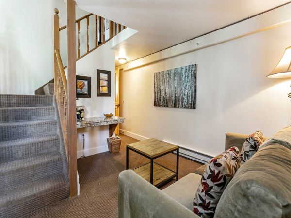 Luxury Vail Vacation Rental with Mountain Views & Amenities