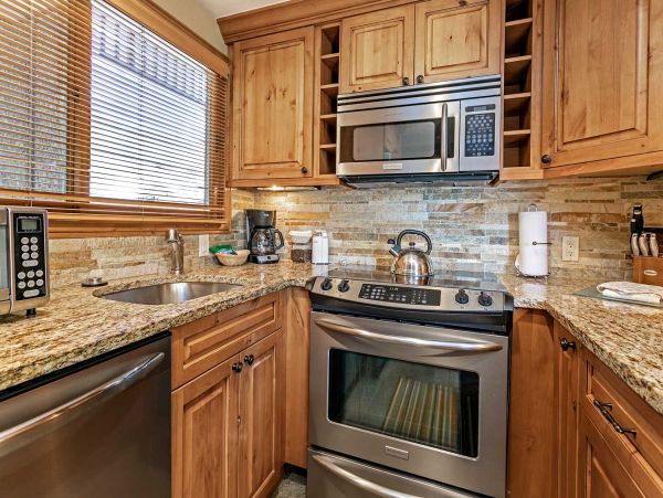 Luxury Vail Vacation Rental with Mountain Views & Amenities