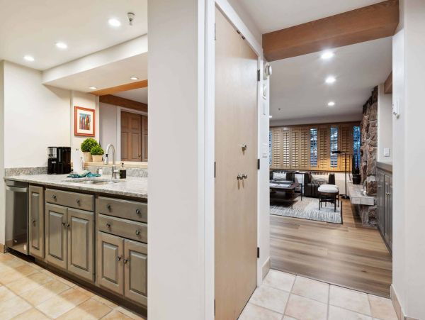 Ski Vail & Lionshead  Spectacular Luxury Ski Condo