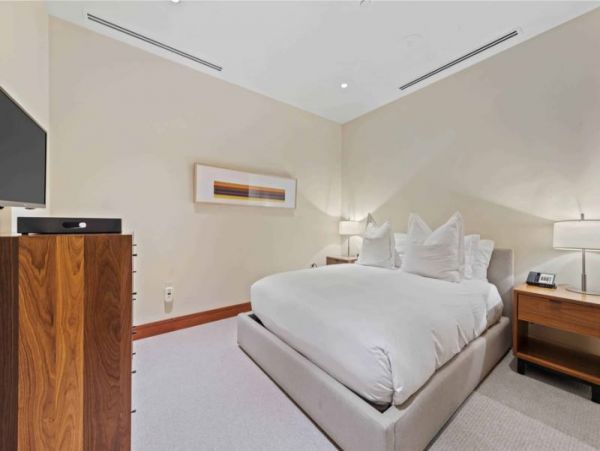 Luxury Vacation Condo with 2 Bedrooms Plus Den