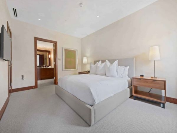 Luxury Vacation Condo with 2 Bedrooms Plus Den