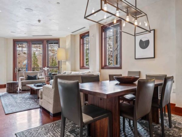 Luxury Vacation Condo with 2 Bedrooms Plus Den