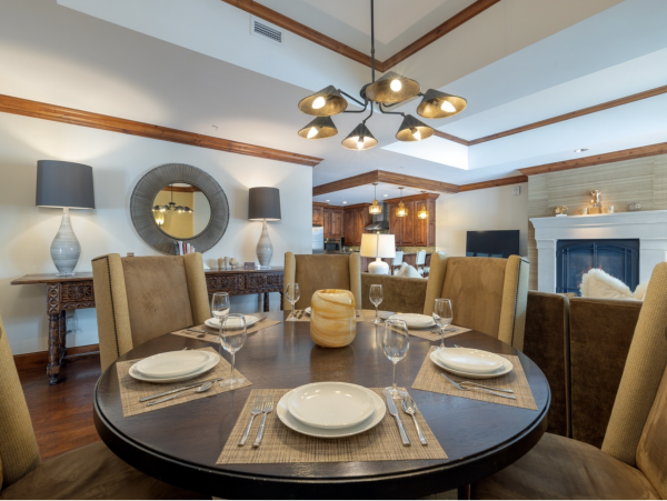 Pure Lionshead Vacation Rental