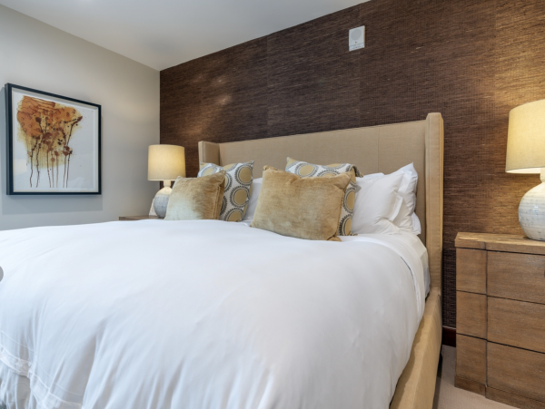 Pure Lionshead Vacation Rental