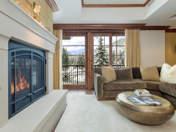 Pure Lionshead Vacation Rental