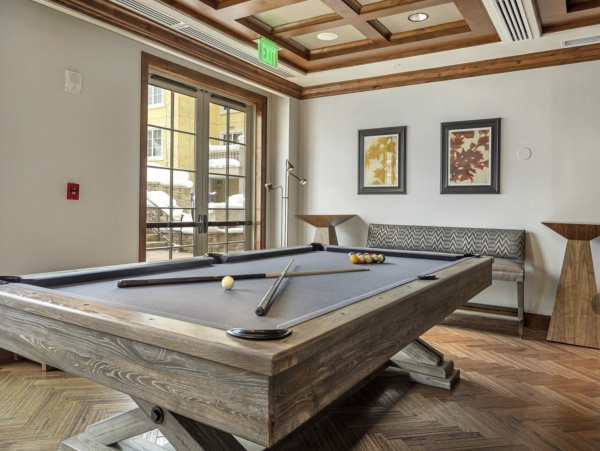 Pure Lionshead Vacation Rental