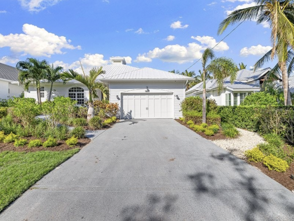 Luxury New Naples Vacation Pool Home Just In!