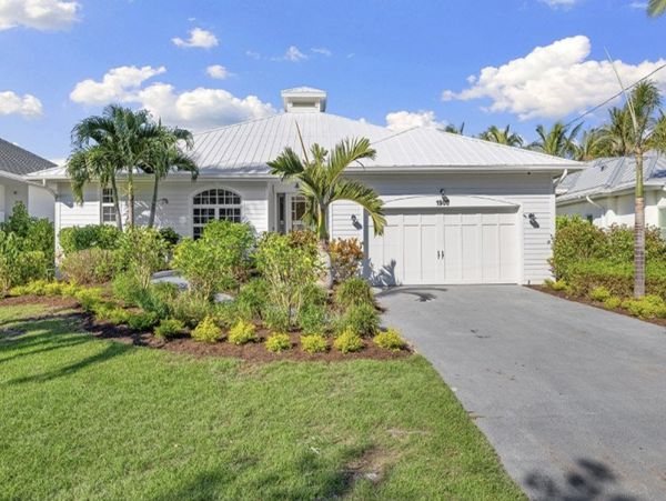 Luxury New Naples Vacation Pool Home Just In!