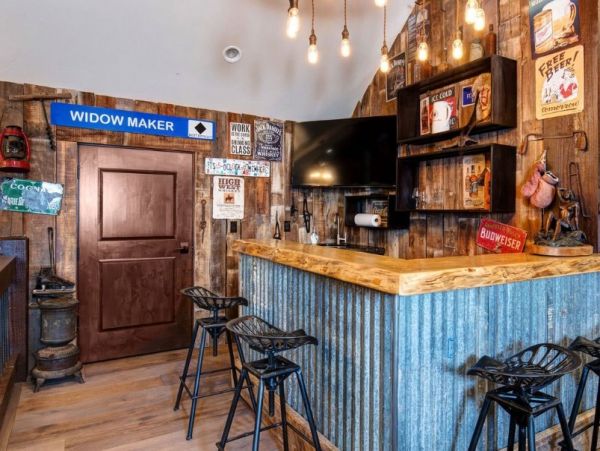 Park City Vacation Ranch Sleeps 22 Guests