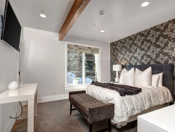 Opulent  Ski in/Ski Out Vacation Home in Beautiful Deer Valley