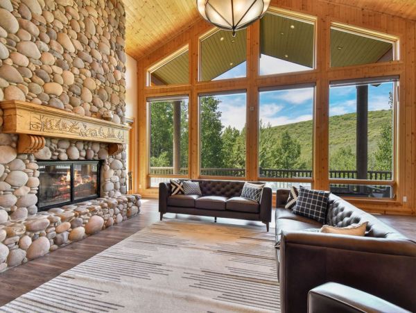 Gorgeous 8 Bedroom Vacation Rental in Deer Valley