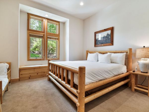 Gorgeous 8 Bedroom Vacation Rental in Deer Valley