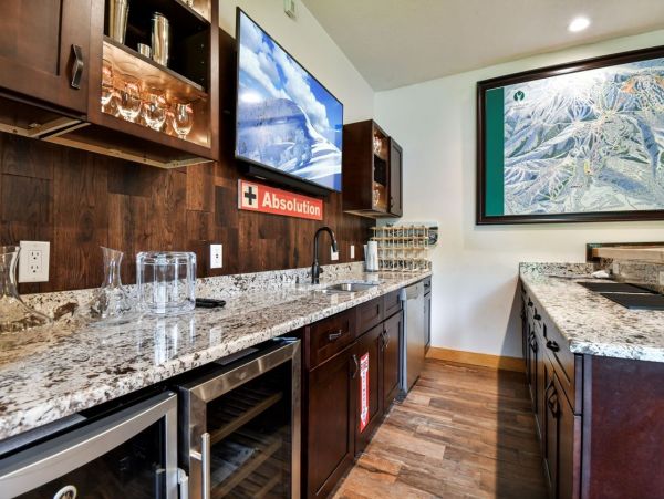 Gorgeous 8 Bedroom Vacation Rental in Deer Valley