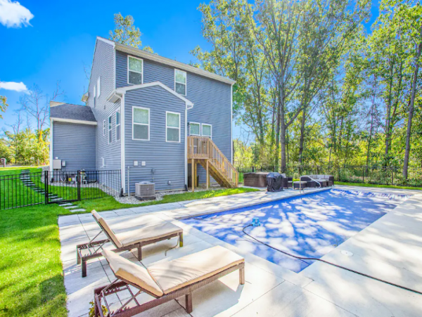 Lake Michigan Home with 5 Bedrooms