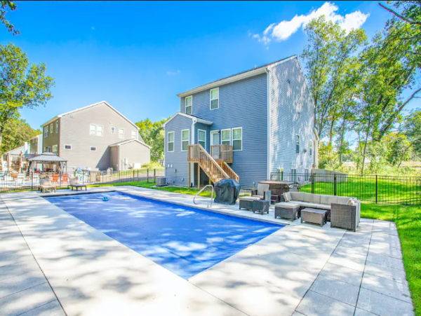 Lake Michigan Home with 5 Bedrooms