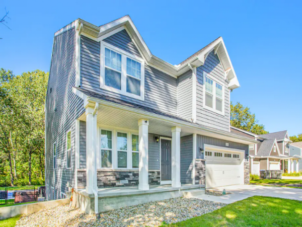 Lake Michigan Home with 5 Bedrooms